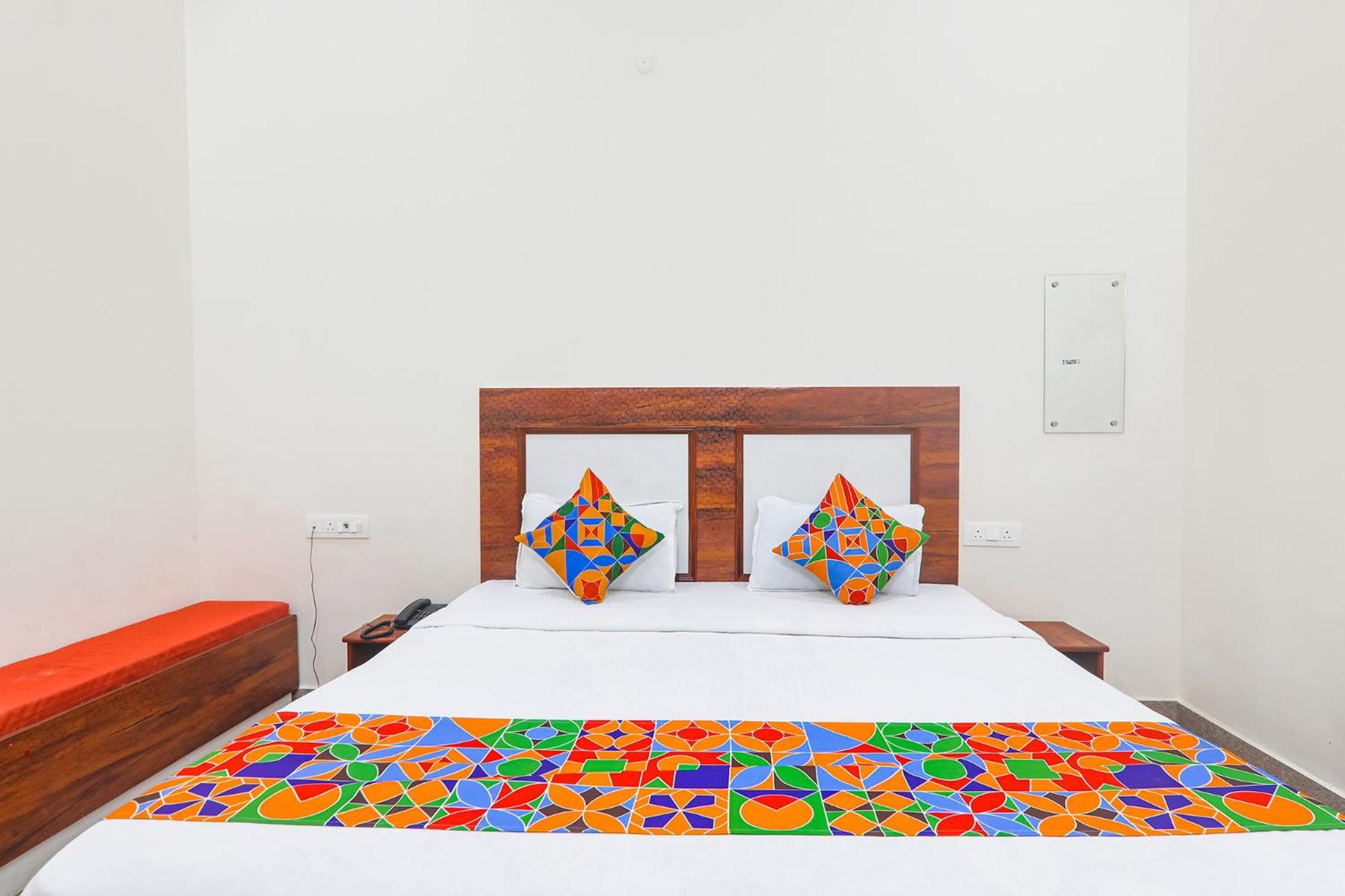 Ayodhya Fabhotel Shree Venkatesh Nileyam מראה חיצוני תמונה