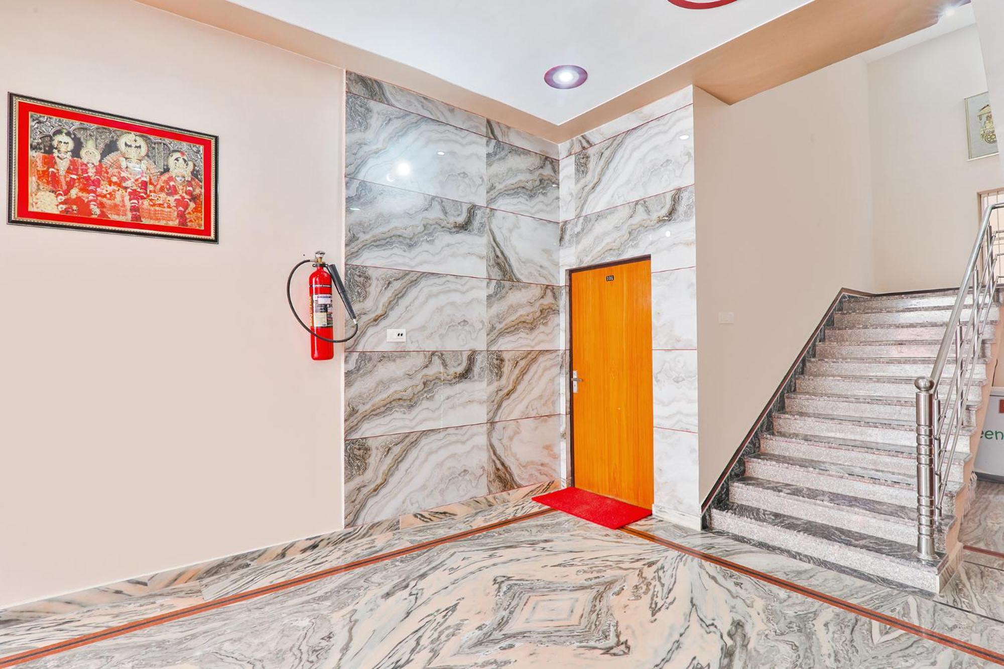 Ayodhya Fabhotel Shree Venkatesh Nileyam מראה חיצוני תמונה