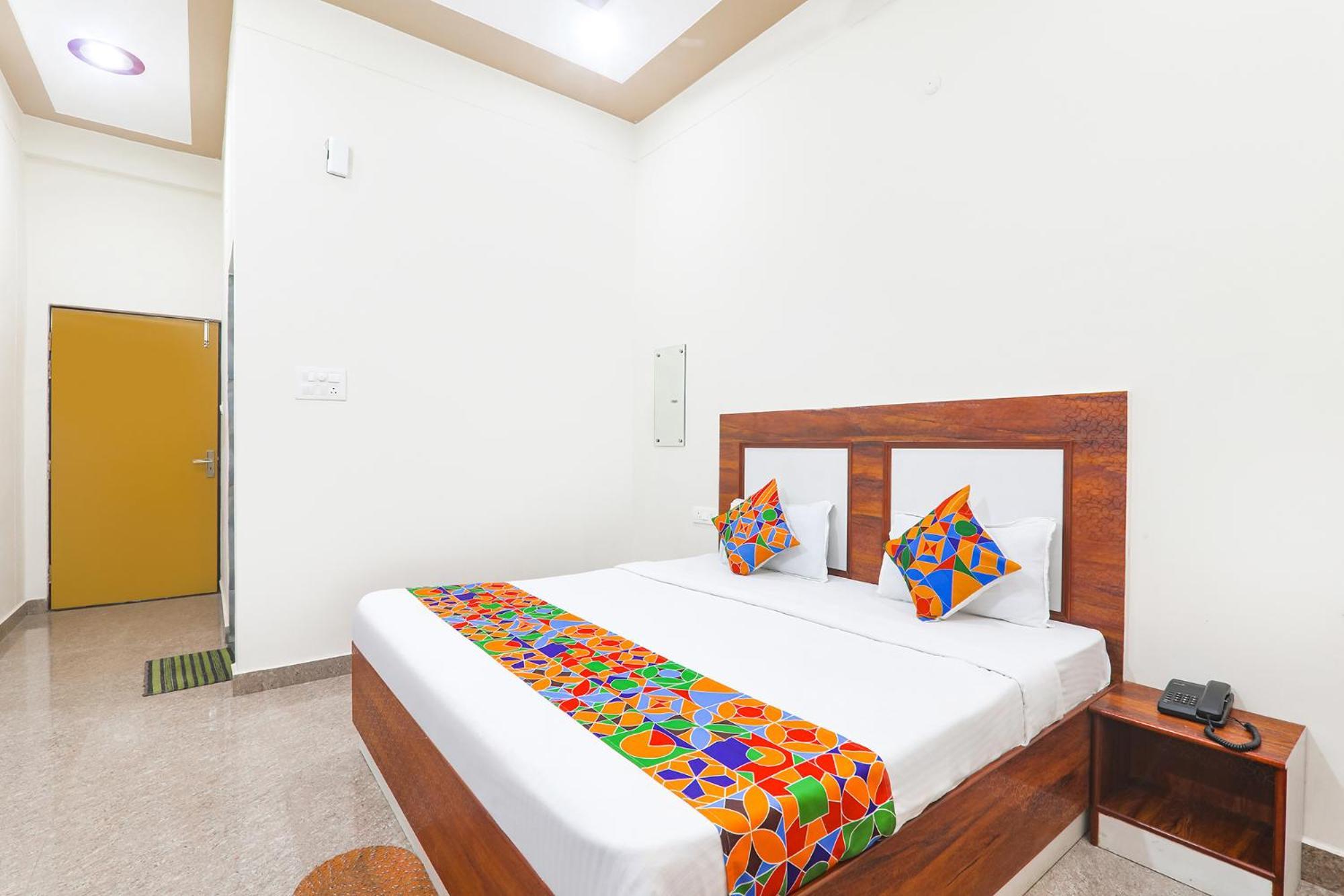 Ayodhya Fabhotel Shree Venkatesh Nileyam מראה חיצוני תמונה